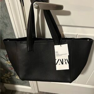 ZARA Everyday Simple Leather Tote Bag 100% Leather Black